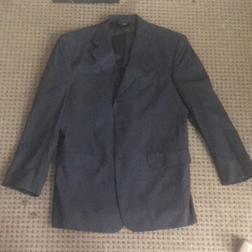 JoSA Banks two piece suite